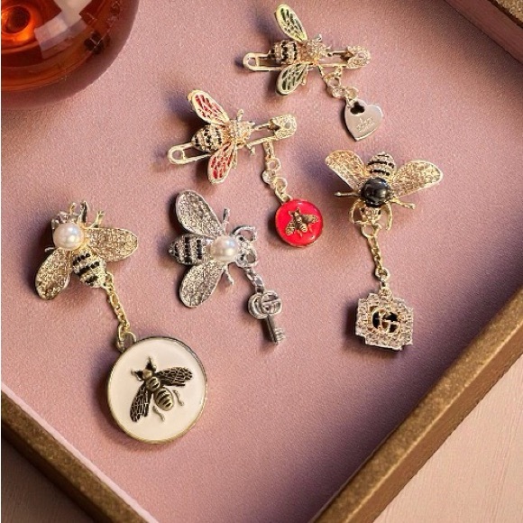 Custom Brooches with Zipperpull Pendants - Picture 3 of 11